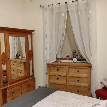Ellas Place Apartamento
